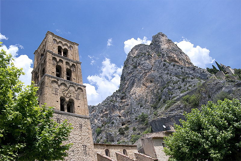 Provence 2014 +20140612_0643 als Smart-Objekt-2 Kopie.jpg - Je nach Standort kam uns der Berg irgendwie bedrohlich vor